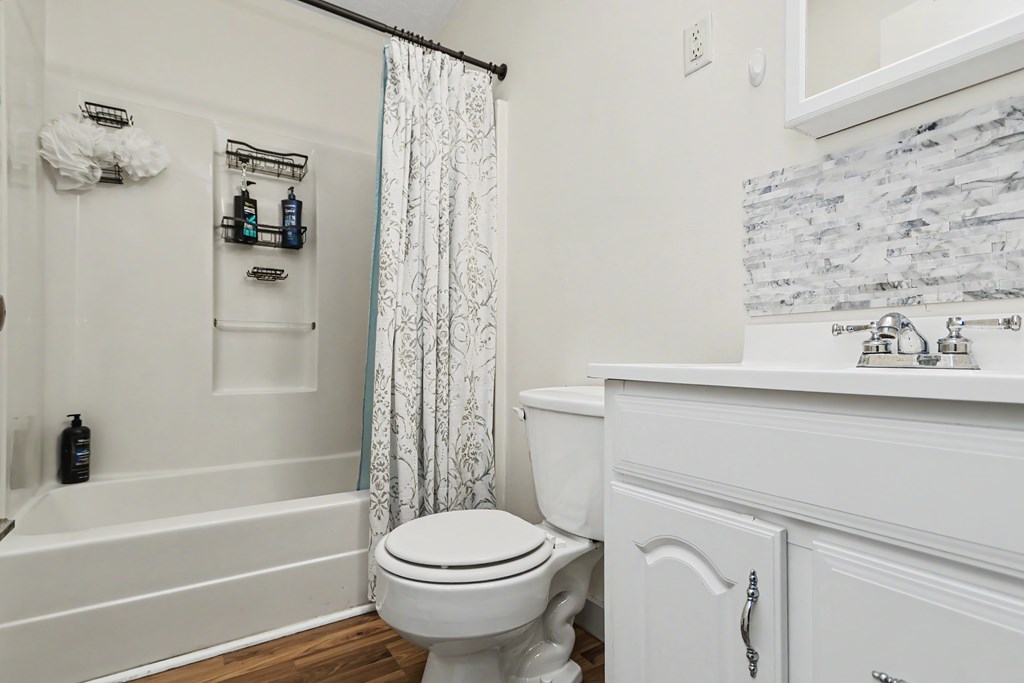 14 Fast Street, Ashland, Ohio 44805, 2 Bedrooms Bedrooms, ,1 BathroomBathrooms,Residential,For Sale,Fast Street,9073669 14 Fast Street, Ashland, Ohio 44805, 2 Bedrooms Bedrooms, ,1 BathroomBathrooms,Residential,For Sale,Fast Street,9073669