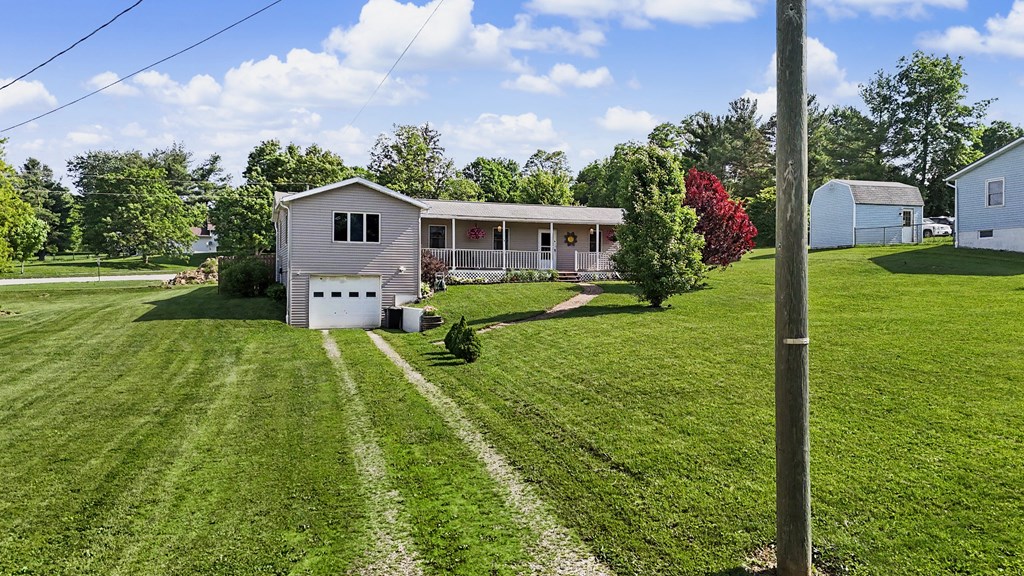 14 Fast Street, Ashland, Ohio 44805, 2 Bedrooms Bedrooms, ,1 BathroomBathrooms,Residential,For Sale,Fast Street,9073669 14 Fast Street, Ashland, Ohio 44805, 2 Bedrooms Bedrooms, ,1 BathroomBathrooms,Residential,For Sale,Fast Street,9073669