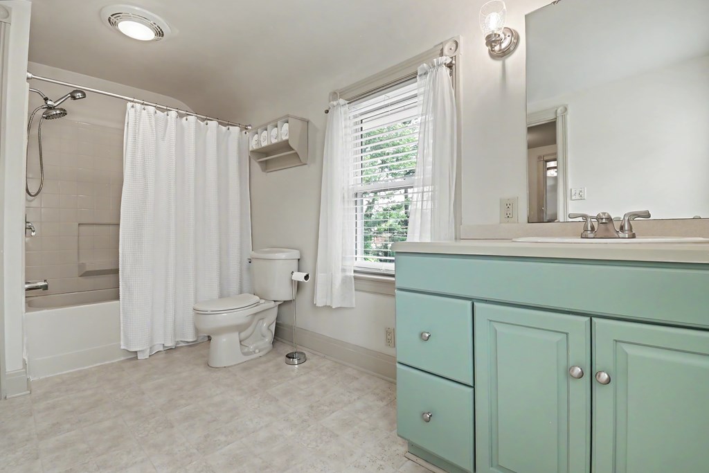 411 Davis Road, Mansfield, Ohio 44907, 3 Bedrooms Bedrooms, ,2 BathroomsBathrooms,Residential,For Sale,Davis Road,9073672