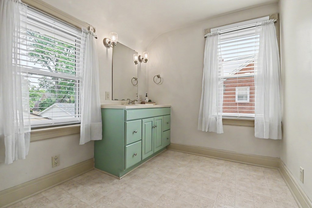 411 Davis Road, Mansfield, Ohio 44907, 3 Bedrooms Bedrooms, ,2 BathroomsBathrooms,Residential,For Sale,Davis Road,9073672