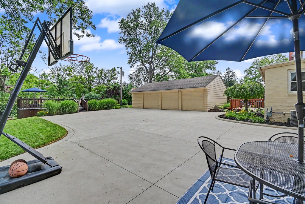 411 Davis Road, Mansfield, Ohio 44907, 3 Bedrooms Bedrooms, ,2 BathroomsBathrooms,Residential,For Sale,Davis Road,9073672