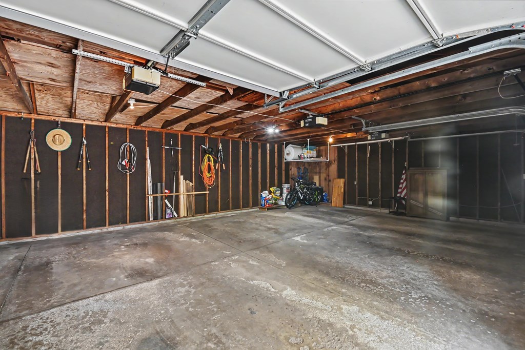 411 Davis Road, Mansfield, Ohio 44907, 3 Bedrooms Bedrooms, ,2 BathroomsBathrooms,Residential,For Sale,Davis Road,9073672