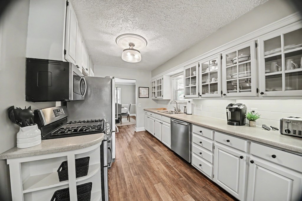 411 Davis Road, Mansfield, Ohio 44907, 3 Bedrooms Bedrooms, ,2 BathroomsBathrooms,Residential,For Sale,Davis Road,9073672