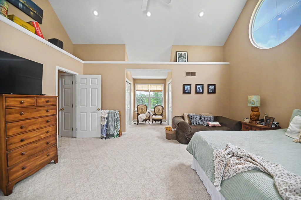 9400 Pleasant Valley, Mount Vernon, Ohio 43050, 4 Bedrooms Bedrooms, ,2 BathroomsBathrooms,Residential,For Sale,Pleasant Valley,9073695