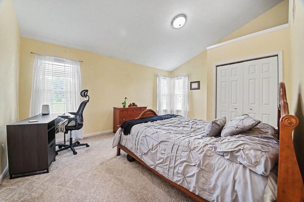 9400 Pleasant Valley, Mount Vernon, Ohio 43050, 4 Bedrooms Bedrooms, ,2 BathroomsBathrooms,Residential,For Sale,Pleasant Valley,9073695