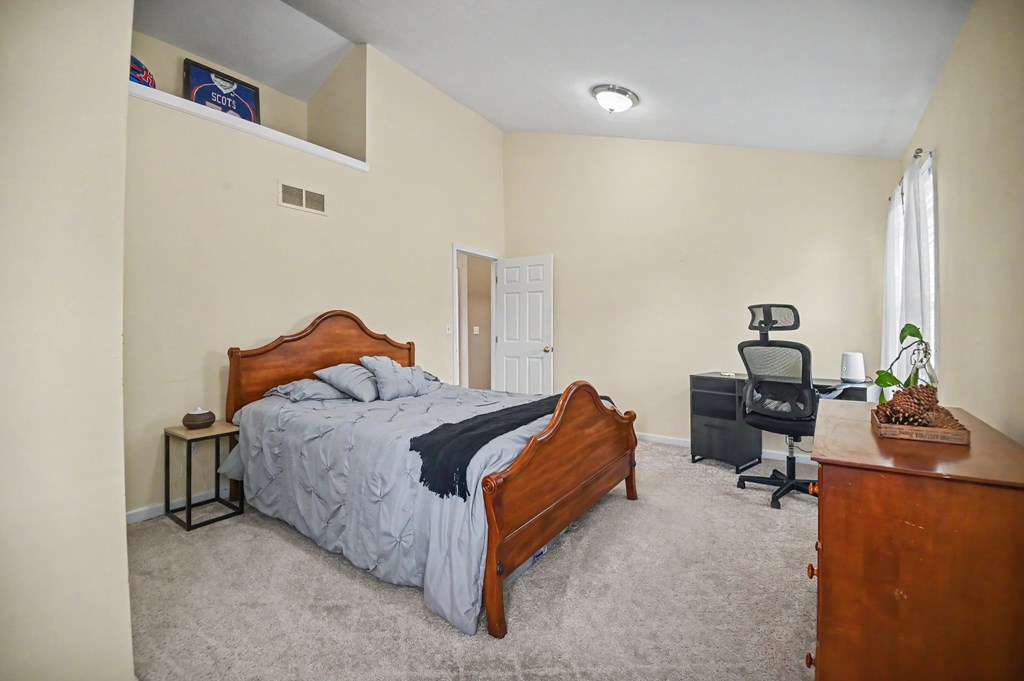 9400 Pleasant Valley, Mount Vernon, Ohio 43050, 4 Bedrooms Bedrooms, ,2 BathroomsBathrooms,Residential,For Sale,Pleasant Valley,9073695