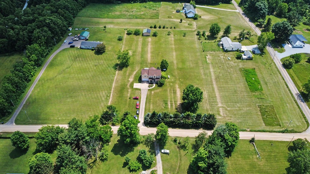 9400 Pleasant Valley, Mount Vernon, Ohio 43050, 4 Bedrooms Bedrooms, ,2 BathroomsBathrooms,Residential,For Sale,Pleasant Valley,9073695