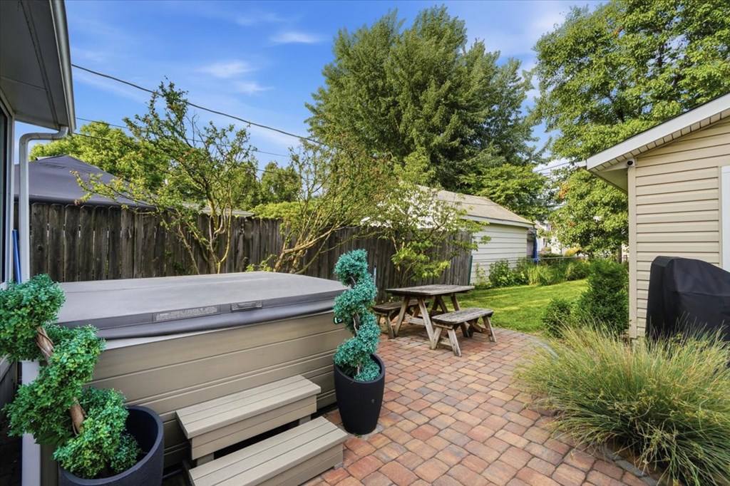 1322 Ashland Avenue, Columbus, Ohio 43212, 3 Bedrooms Bedrooms, ,1 BathroomBathrooms,Residential,For Sale,Ashland Avenue,9073698