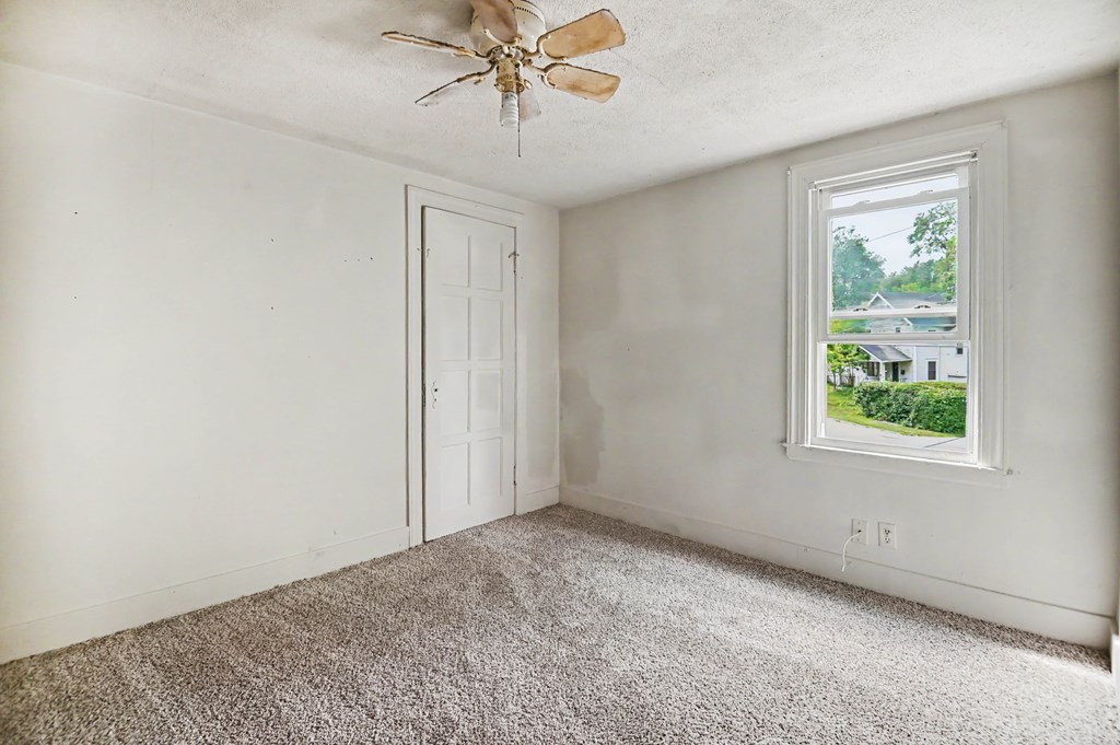 221 Penn Avenue, Mansfield, Ohio 44906, 3 Bedrooms Bedrooms, ,1 BathroomBathrooms,Residential,For Sale,Penn Avenue,9073702 221 Penn Avenue, Mansfield, Ohio 44906, 3 Bedrooms Bedrooms, ,1 BathroomBathrooms,Residential,For Sale,Penn Avenue,9073702