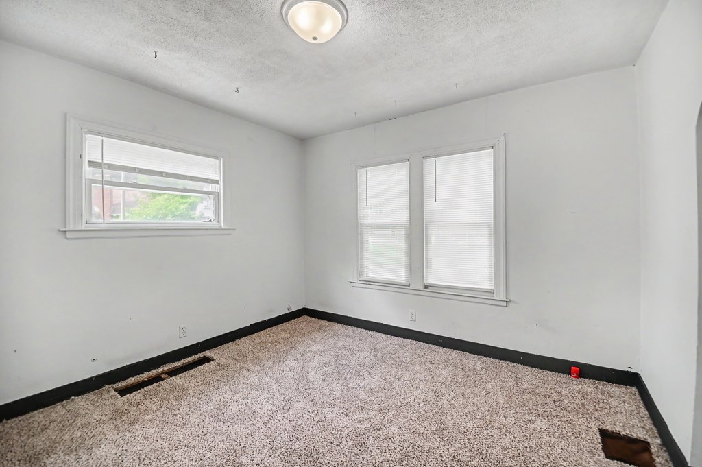 221 Penn Avenue, Mansfield, Ohio 44906, 3 Bedrooms Bedrooms, ,1 BathroomBathrooms,Residential,For Sale,Penn Avenue,9073702 221 Penn Avenue, Mansfield, Ohio 44906, 3 Bedrooms Bedrooms, ,1 BathroomBathrooms,Residential,For Sale,Penn Avenue,9073702