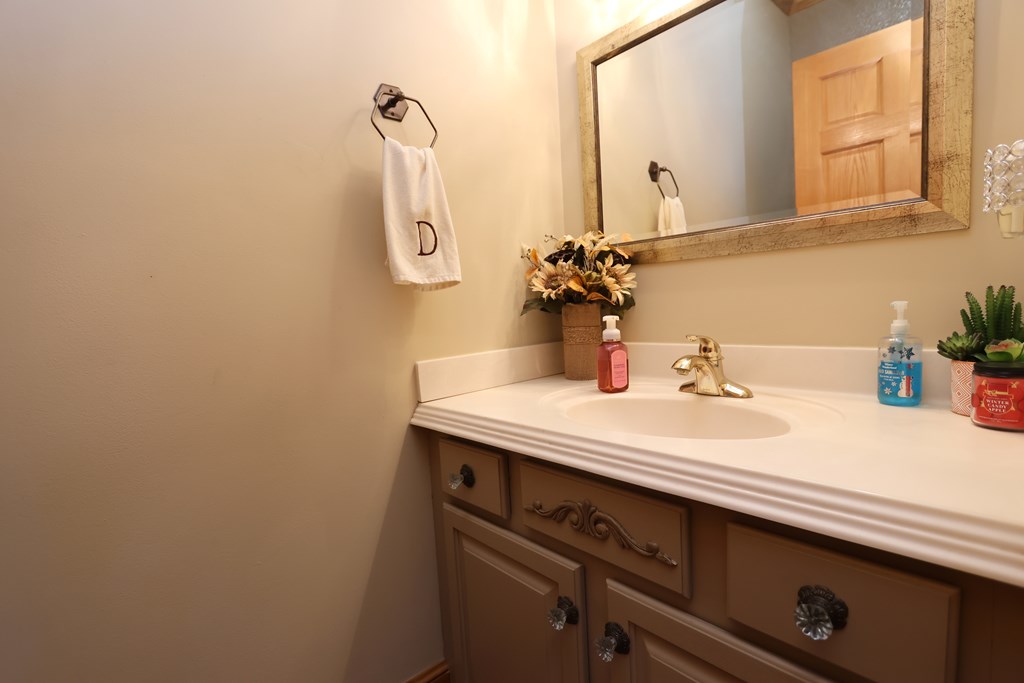 230 Clare Road, Mansfield, Ohio 44906, 4 Bedrooms Bedrooms, ,2 BathroomsBathrooms,Residential,For Sale,Clare Road,9073710