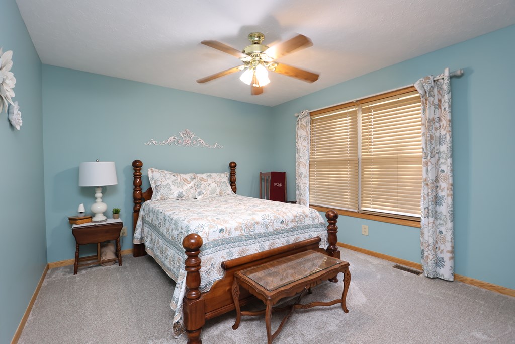 230 Clare Road, Mansfield, Ohio 44906, 4 Bedrooms Bedrooms, ,2 BathroomsBathrooms,Residential,For Sale,Clare Road,9073710