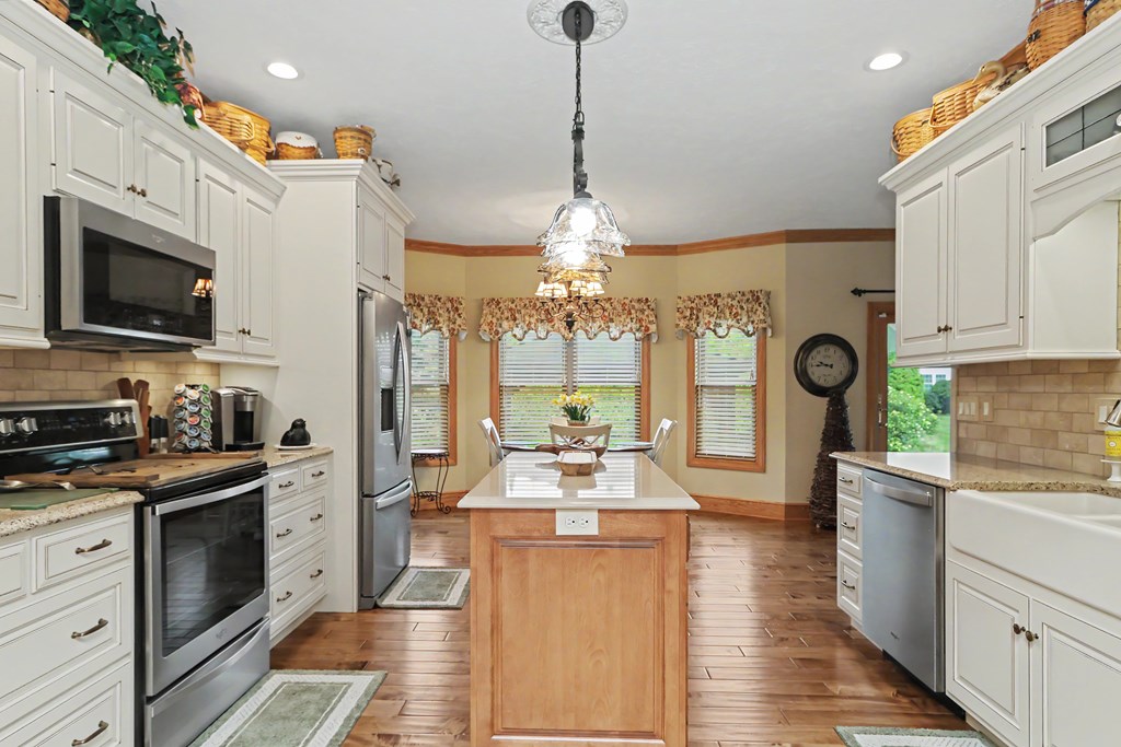 230 Clare Road, Mansfield, Ohio 44906, 4 Bedrooms Bedrooms, ,2 BathroomsBathrooms,Residential,For Sale,Clare Road,9073710