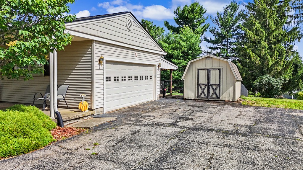 562 Fuhrer Avenue, Mansfield, Ohio 44904, 3 Bedrooms Bedrooms, ,1 BathroomBathrooms,Residential,For Sale,Fuhrer Avenue,9073738
