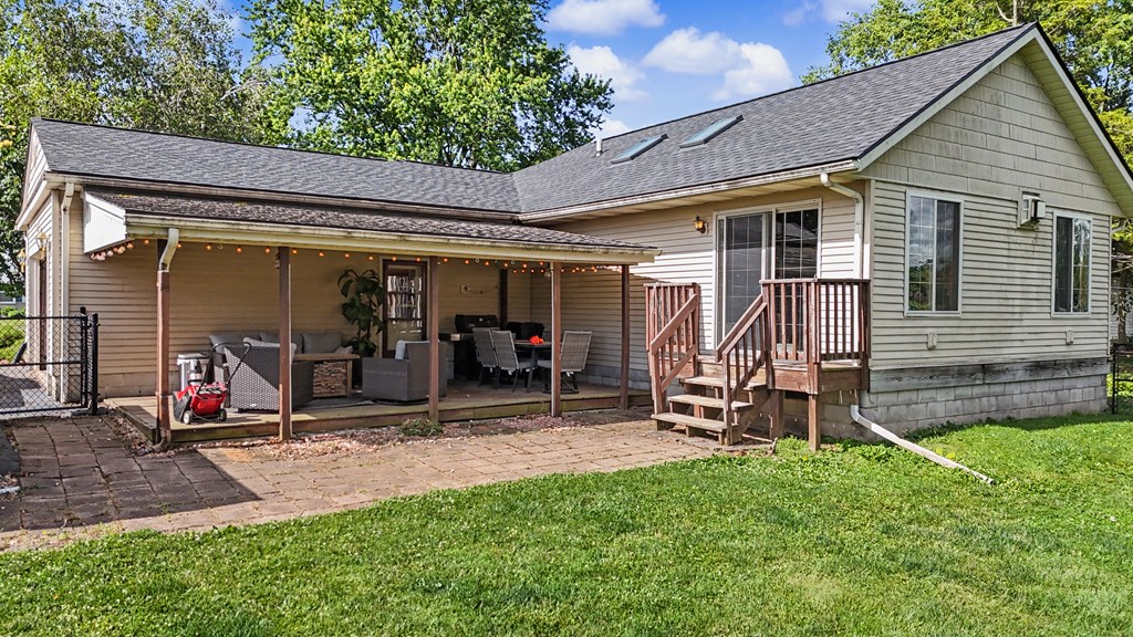 562 Fuhrer Avenue, Mansfield, Ohio 44904, 3 Bedrooms Bedrooms, ,1 BathroomBathrooms,Residential,For Sale,Fuhrer Avenue,9073738