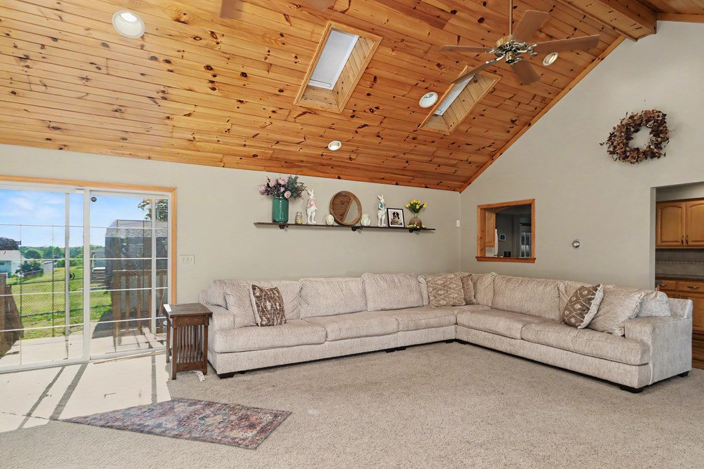562 Fuhrer Avenue, Mansfield, Ohio 44904, 3 Bedrooms Bedrooms, ,1 BathroomBathrooms,Residential,For Sale,Fuhrer Avenue,9073738