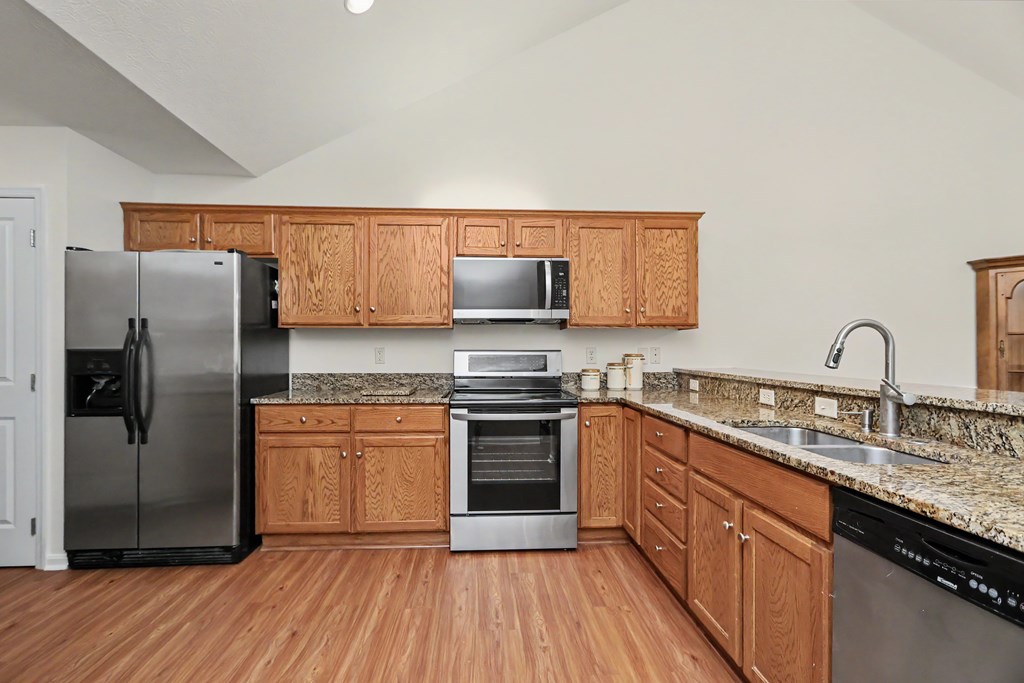 1302 Bridgewater Way North, Mansfield, Ohio 44906, 2 Bedrooms Bedrooms, ,2 BathroomsBathrooms,Residential,For Sale,Bridgewater Way North,9073749