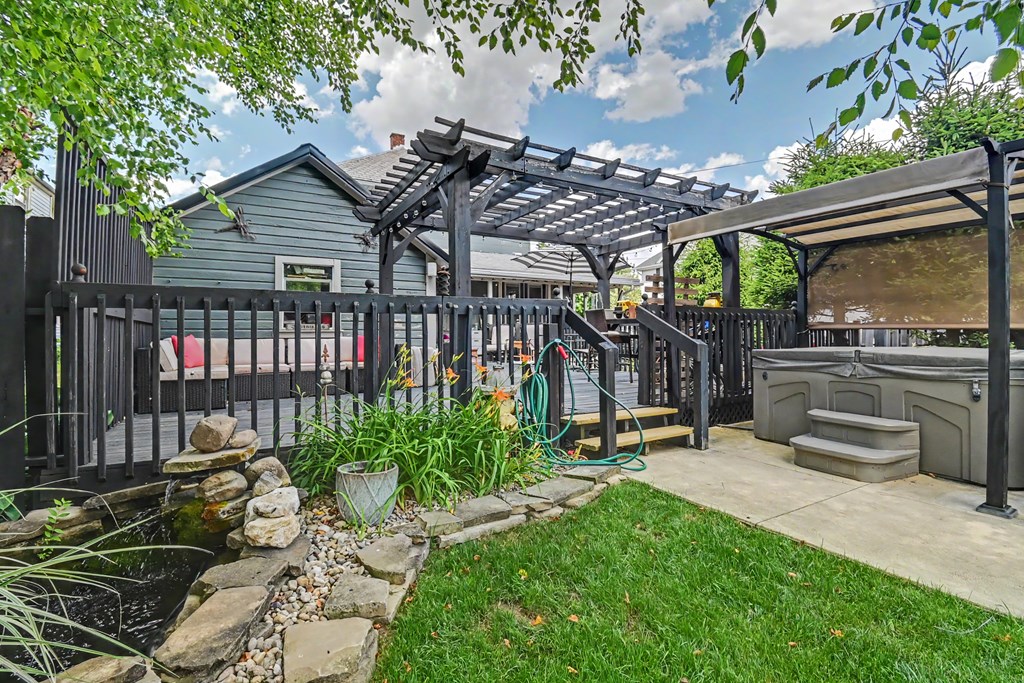 421 W Oakwood Avenue, Bucyrus, Ohio 44820, 3 Bedrooms Bedrooms, ,2 BathroomsBathrooms,Residential,For Sale,Oakwood Avenue,9073750