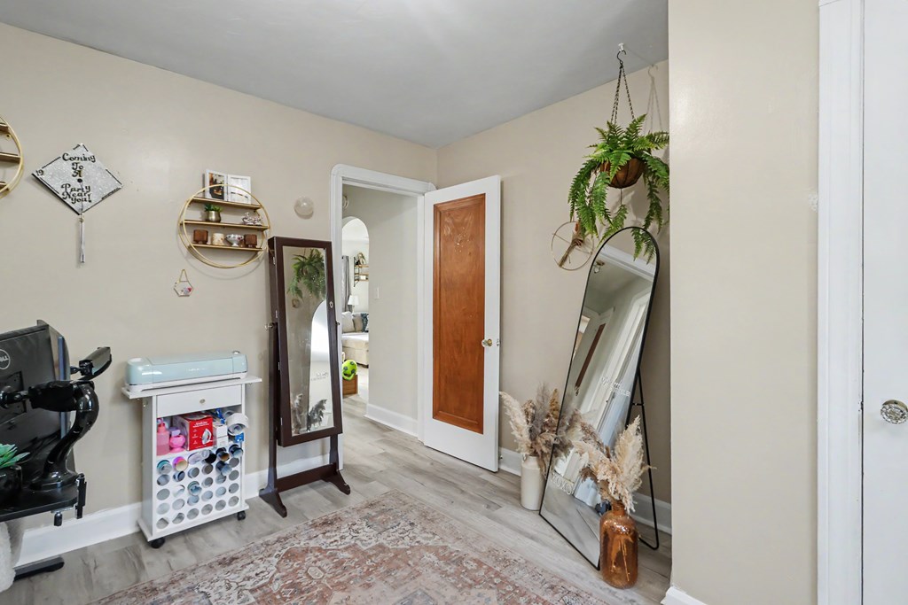 395 Indiana Avenue, Mansfield, Ohio 44905, 2 Bedrooms Bedrooms, ,1 BathroomBathrooms,Residential,For Sale,Indiana Avenue,9073762