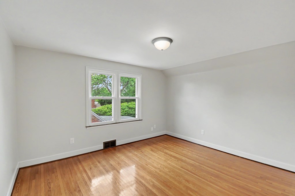 645 Yale Drive, Mansfield, Ohio 44907, 3 Bedrooms Bedrooms, ,1 BathroomBathrooms,Residential,For Sale,Yale Drive,9073792
