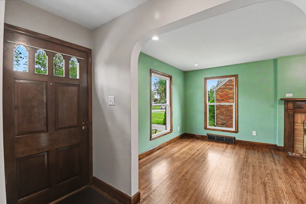 645 Yale Drive, Mansfield, Ohio 44907, 3 Bedrooms Bedrooms, ,1 BathroomBathrooms,Residential,For Sale,Yale Drive,9073792