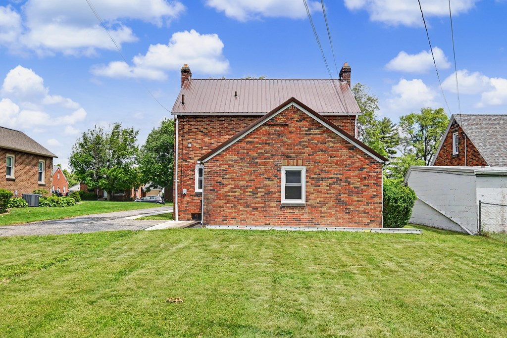 645 Yale Drive, Mansfield, Ohio 44907, 3 Bedrooms Bedrooms, ,1 BathroomBathrooms,Residential,For Sale,Yale Drive,9073792