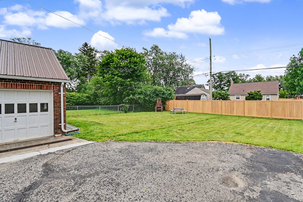 645 Yale Drive, Mansfield, Ohio 44907, 3 Bedrooms Bedrooms, ,1 BathroomBathrooms,Residential,For Sale,Yale Drive,9073792