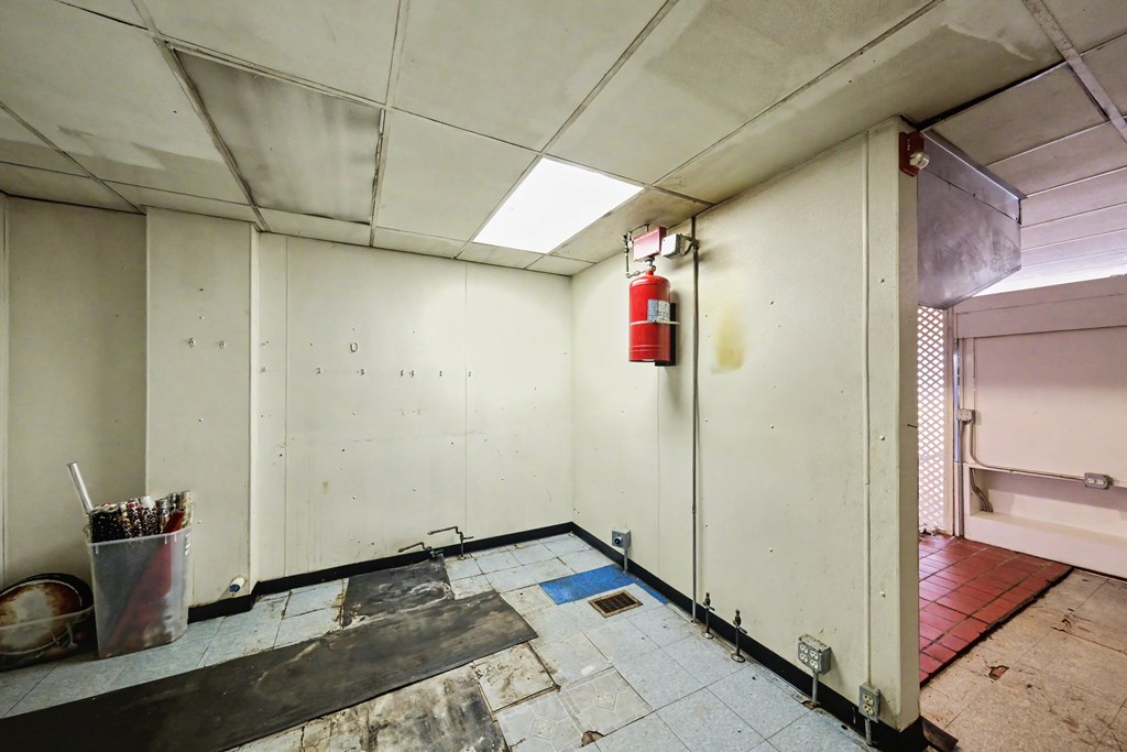889 Ashland Road, Mansfield, Ohio 44905, ,Commercial Sale,For Sale,Ashland Road,9073795