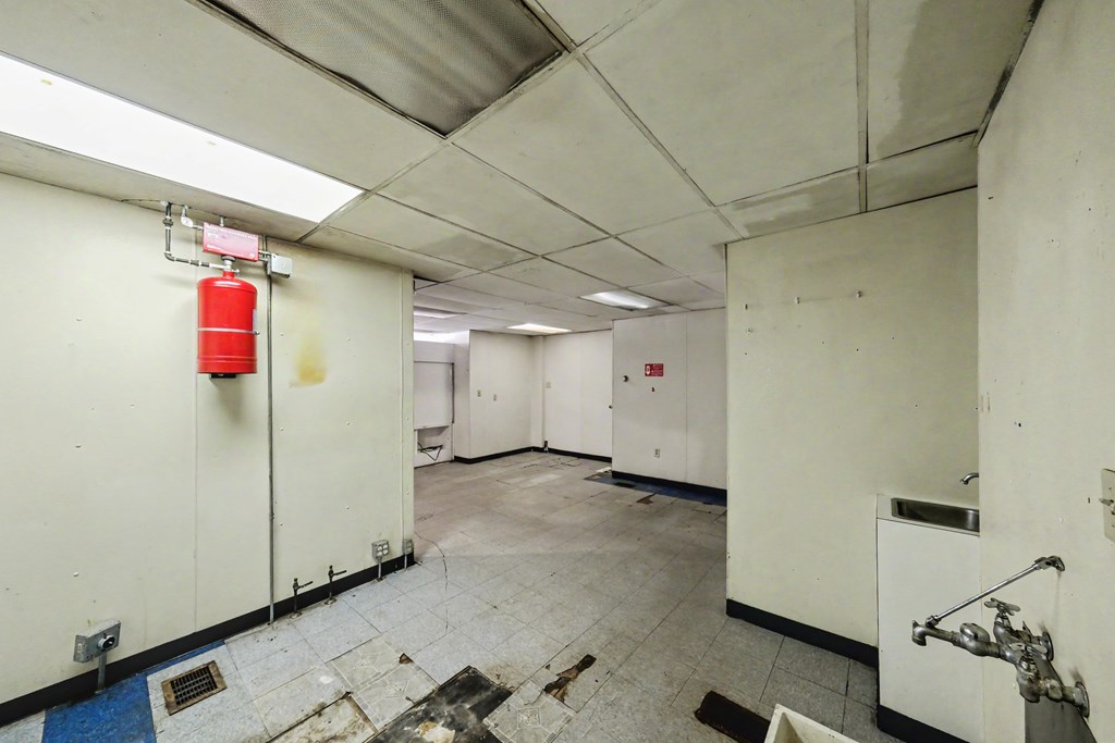 889 Ashland Road, Mansfield, Ohio 44905, ,Commercial Sale,For Sale,Ashland Road,9073795