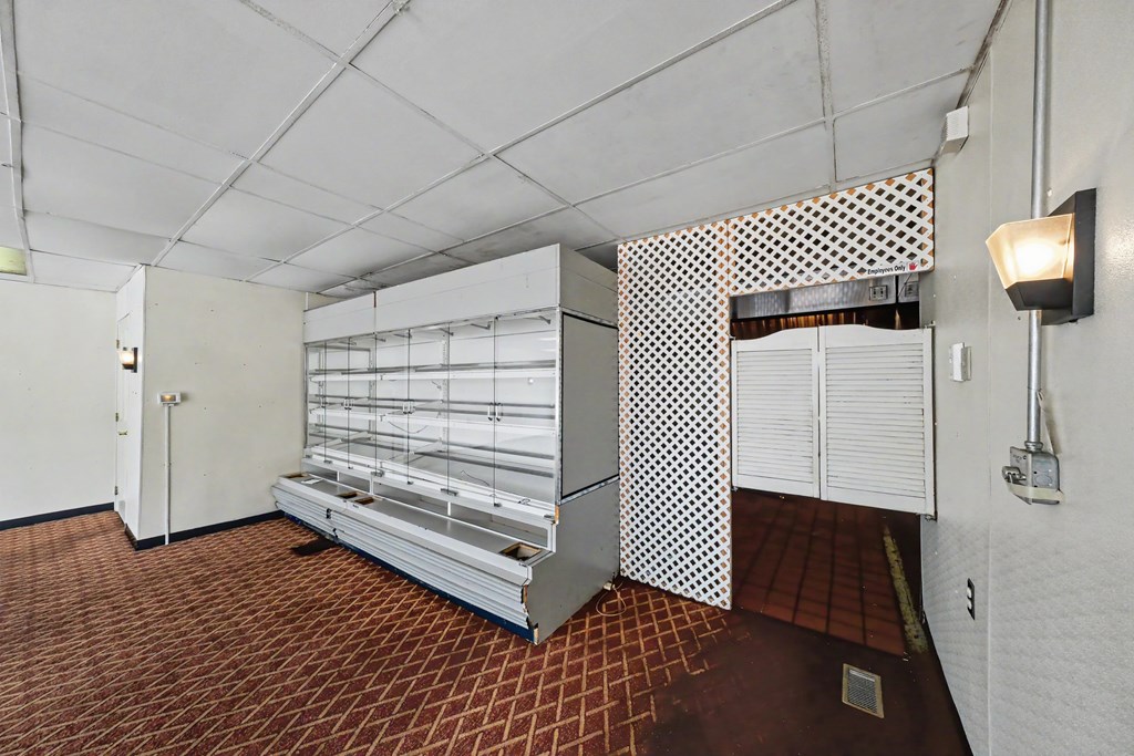 889 Ashland Road, Mansfield, Ohio 44905, ,Commercial Sale,For Sale,Ashland Road,9073795