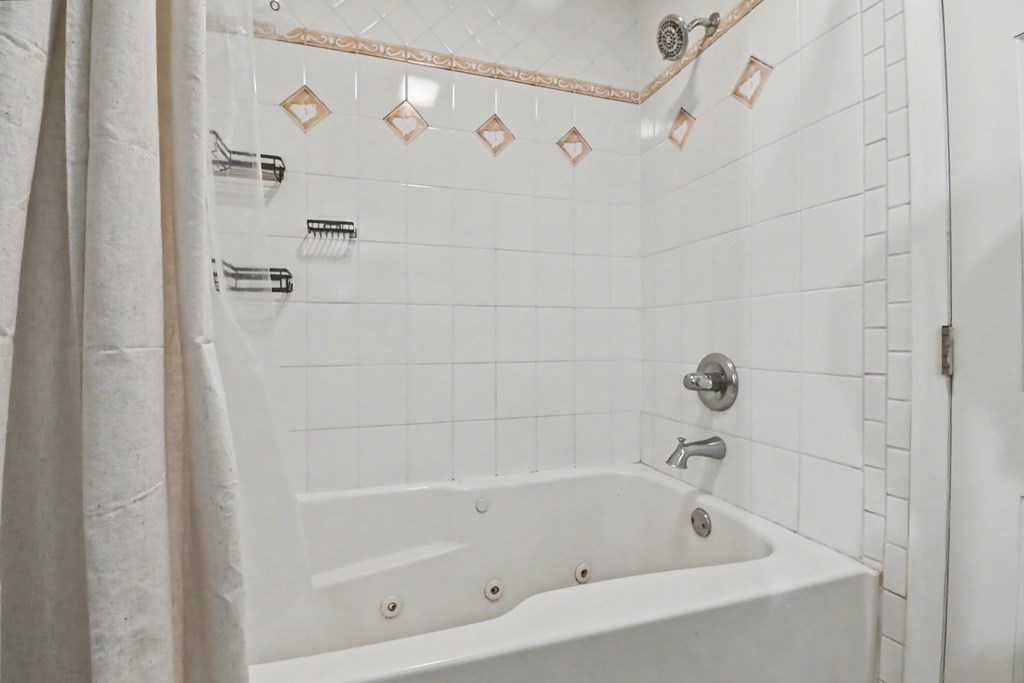 85 Elm Street, Norwalk, Ohio 44857, 4 Bedrooms Bedrooms, ,2 BathroomsBathrooms,Residential,For Sale,Elm Street,9073779
