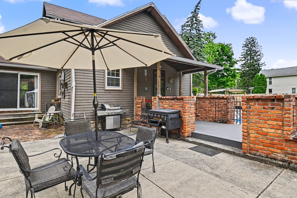 85 Elm Street, Norwalk, Ohio 44857, 4 Bedrooms Bedrooms, ,2 BathroomsBathrooms,Residential,For Sale,Elm Street,9073779