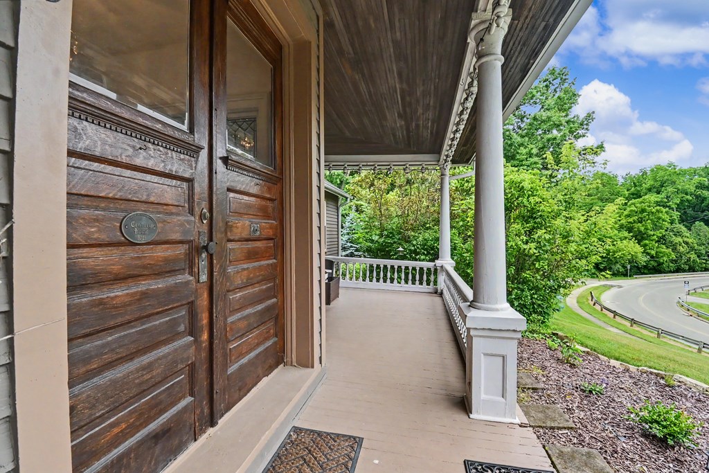 85 Elm Street, Norwalk, Ohio 44857, 4 Bedrooms Bedrooms, ,2 BathroomsBathrooms,Residential,For Sale,Elm Street,9073779