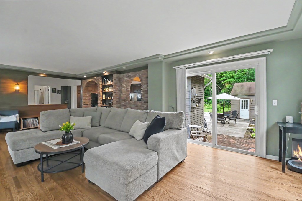85 Elm Street, Norwalk, Ohio 44857, 4 Bedrooms Bedrooms, ,2 BathroomsBathrooms,Residential,For Sale,Elm Street,9073779