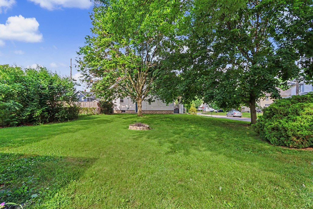 1103 Rogers Street, Bucyrus, Ohio 44820, 3 Bedrooms Bedrooms, ,1 BathroomBathrooms,Residential,For Sale,Rogers Street,9073780