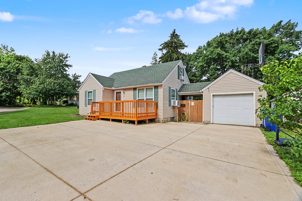 21 Jennings Court, Shelby, Ohio 44875, 3 Bedrooms Bedrooms, ,1 BathroomBathrooms,Residential,For Sale,Jennings Court,9073804