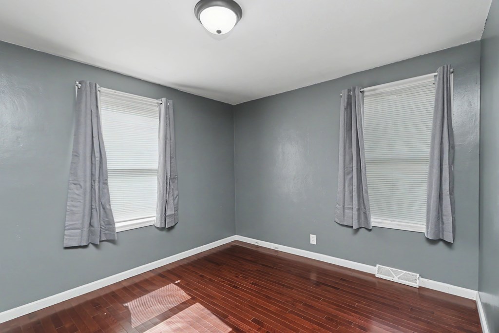 21 Jennings Court, Shelby, Ohio 44875, 3 Bedrooms Bedrooms, ,1 BathroomBathrooms,Residential,For Sale,Jennings Court,9073804