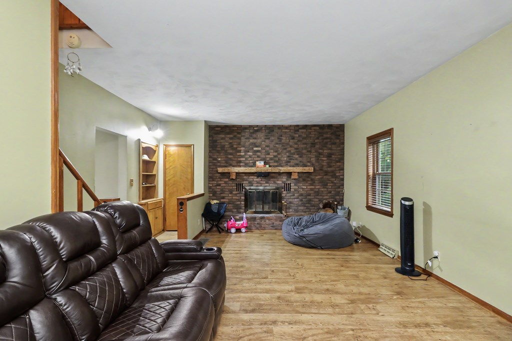 2444 Kings Corners Road East, Mansfield, Ohio 44904, 3 Bedrooms Bedrooms, ,2 BathroomsBathrooms,Residential,For Sale,Kings Corners Road East,9073811