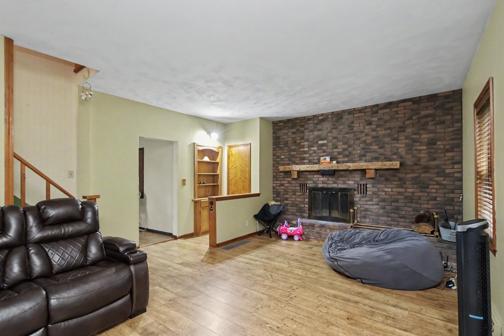 2444 Kings Corners Road East, Mansfield, Ohio 44904, 3 Bedrooms Bedrooms, ,2 BathroomsBathrooms,Residential,For Sale,Kings Corners Road East,9073811