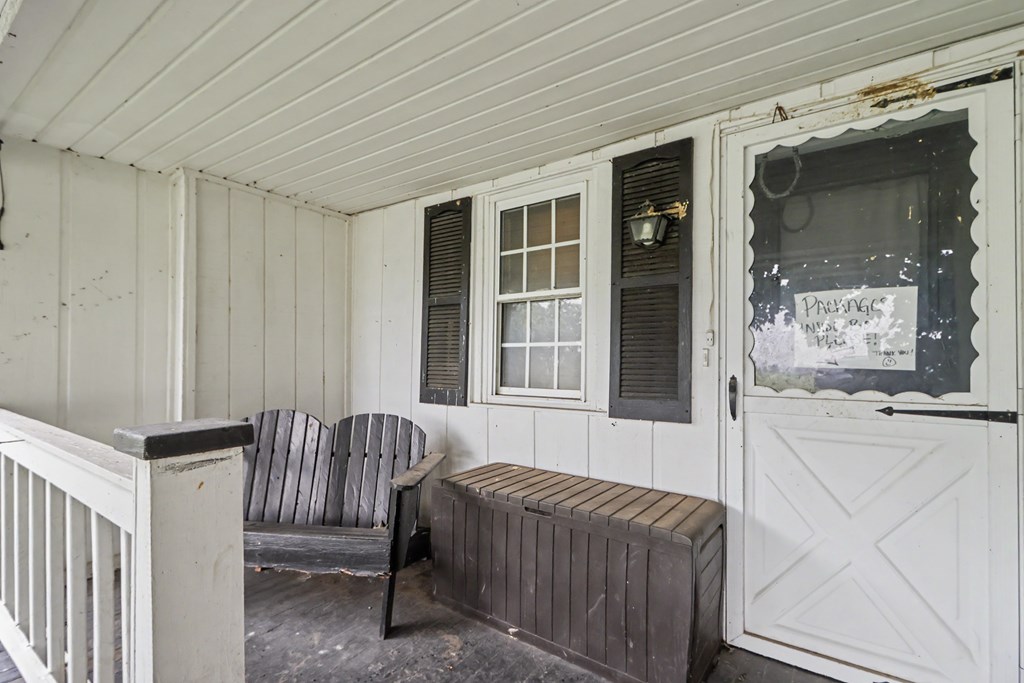 2444 Kings Corners Road East, Mansfield, Ohio 44904, 3 Bedrooms Bedrooms, ,2 BathroomsBathrooms,Residential,For Sale,Kings Corners Road East,9073811
