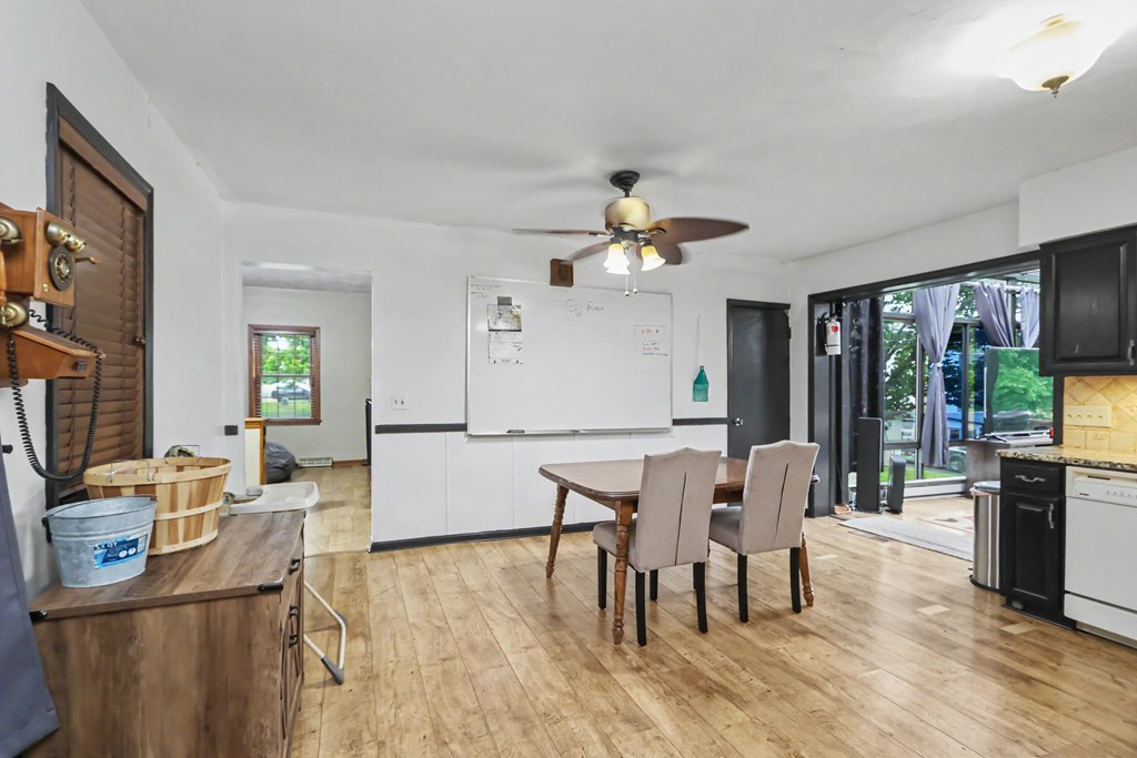 2444 Kings Corners Road East, Mansfield, Ohio 44904, 3 Bedrooms Bedrooms, ,2 BathroomsBathrooms,Residential,For Sale,Kings Corners Road East,9073811