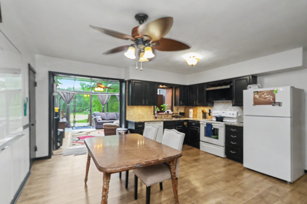 2444 Kings Corners Road East, Mansfield, Ohio 44904, 3 Bedrooms Bedrooms, ,2 BathroomsBathrooms,Residential,For Sale,Kings Corners Road East,9073811