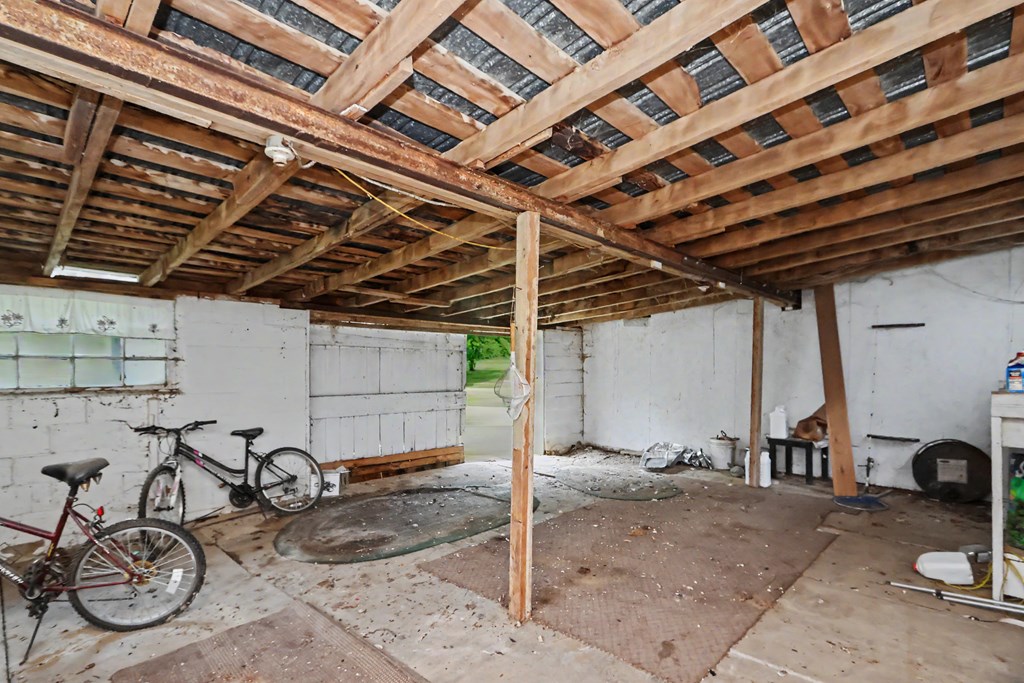 2444 Kings Corners Road East, Mansfield, Ohio 44904, 3 Bedrooms Bedrooms, ,2 BathroomsBathrooms,Residential,For Sale,Kings Corners Road East,9073811
