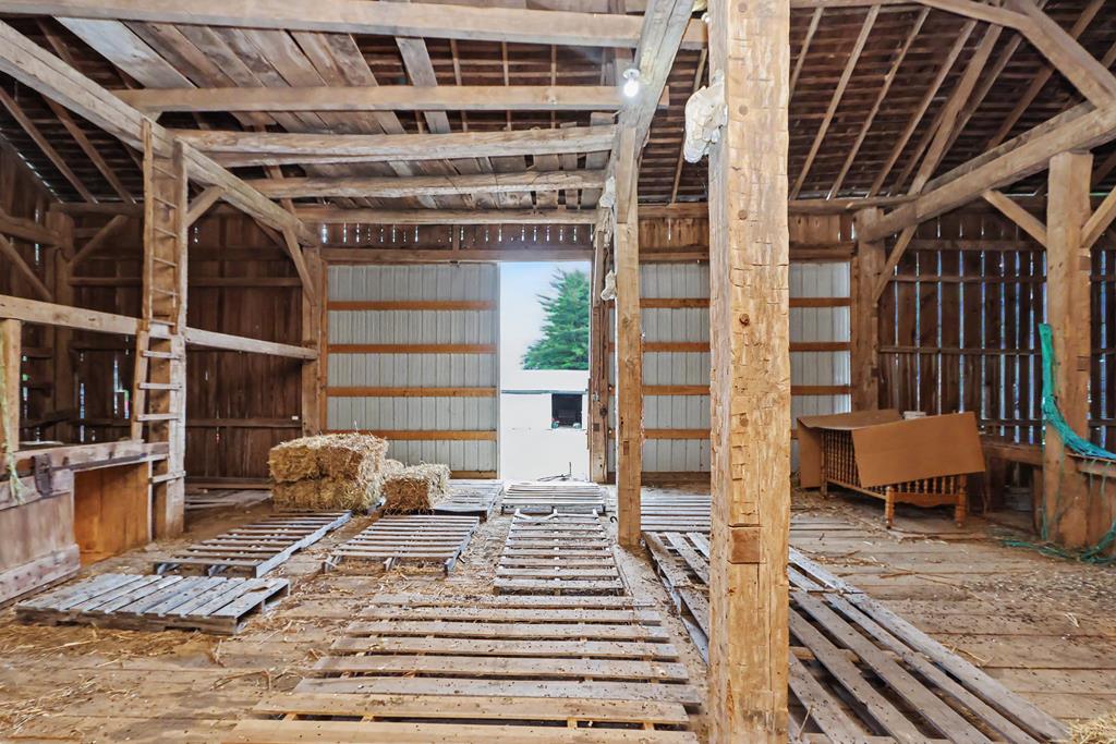 2444 Kings Corners Road East, Mansfield, Ohio 44904, 3 Bedrooms Bedrooms, ,2 BathroomsBathrooms,Residential,For Sale,Kings Corners Road East,9073811
