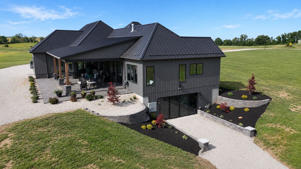 17100 North Liberty Road, Fredericktown, Ohio 43019, 6 Bedrooms Bedrooms, ,4 BathroomsBathrooms,Residential,For Sale,North Liberty Road,9073812