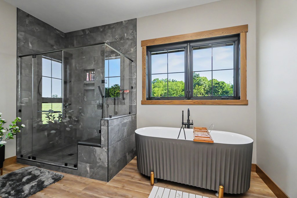17100 North Liberty Road, Fredericktown, Ohio 43019, 6 Bedrooms Bedrooms, ,4 BathroomsBathrooms,Residential,For Sale,North Liberty Road,9073812