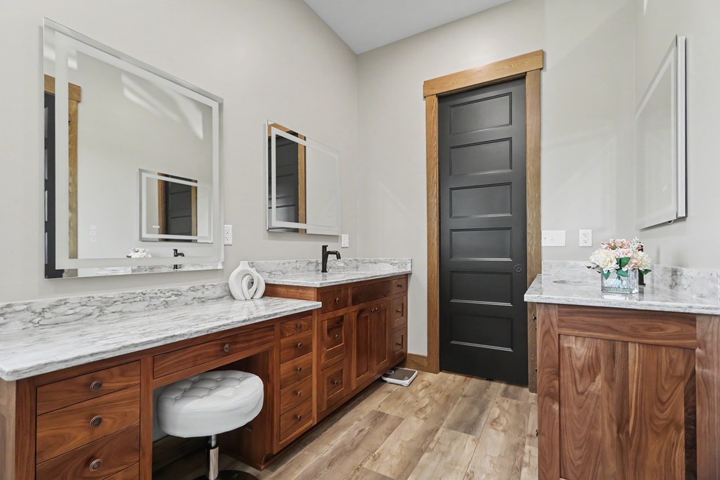 17100 North Liberty Road, Fredericktown, Ohio 43019, 6 Bedrooms Bedrooms, ,4 BathroomsBathrooms,Residential,For Sale,North Liberty Road,9073812