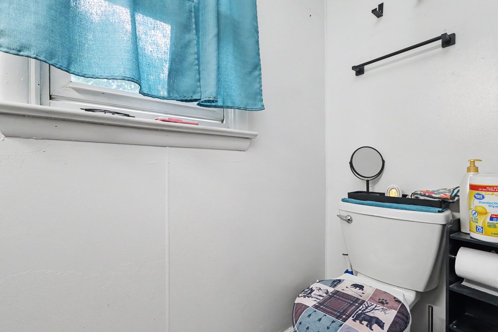 598 Rosedale Ave, Mansfield, Ohio 44905, 3 Bedrooms Bedrooms, ,1 BathroomBathrooms,Residential,For Sale,Rosedale Ave,9073813