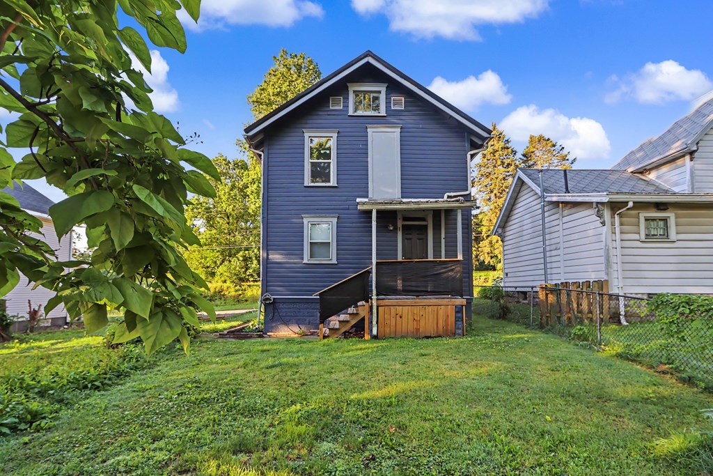 121 -125 Ford Street, Mansfield, Ohio 44903, 2 Bedrooms Bedrooms, ,1 BathroomBathrooms,Residential,For Sale,-125 Ford Street,9073821