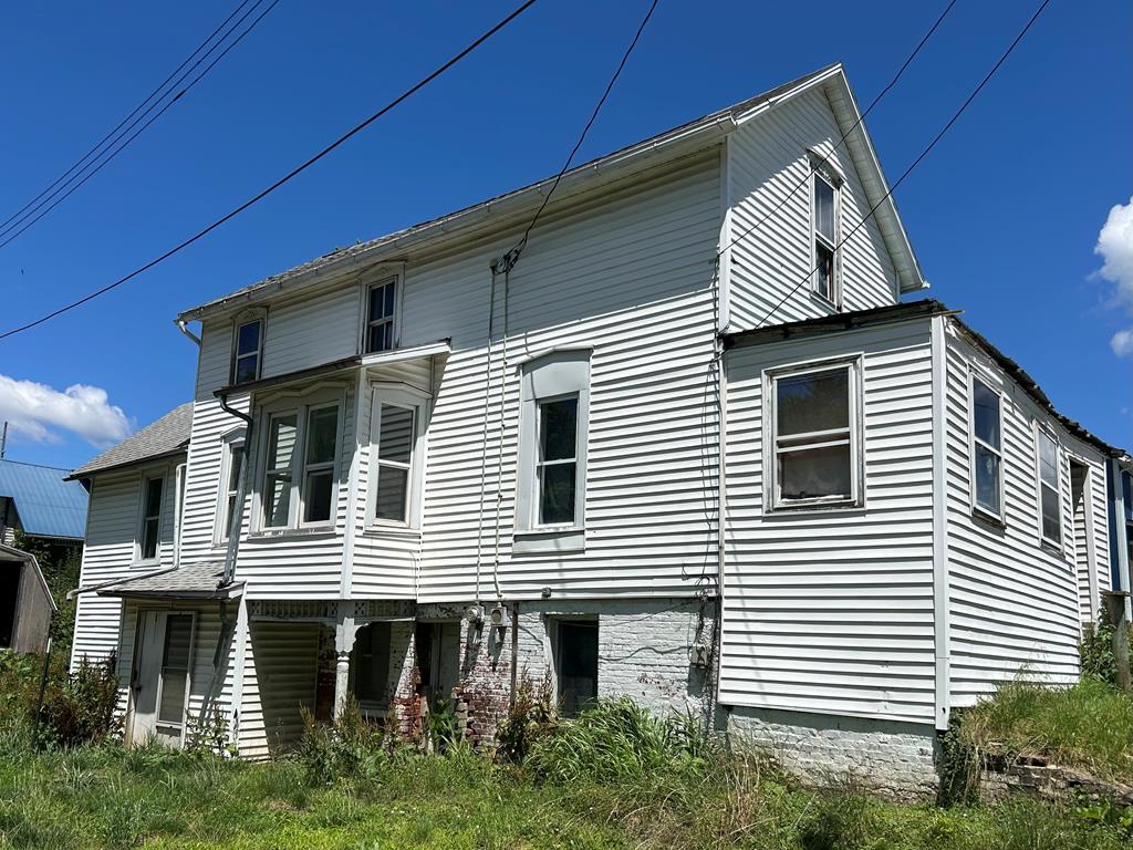 303 High Street, Mansfield, Ohio 44903, 3 Bedrooms Bedrooms, ,1 BathroomBathrooms,Residential,For Sale,High Street,9073823 303 High Street, Mansfield, Ohio 44903, 3 Bedrooms Bedrooms, ,1 BathroomBathrooms,Residential,For Sale,High Street,9073823